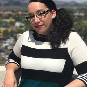 Meet your Posher, Adrianna